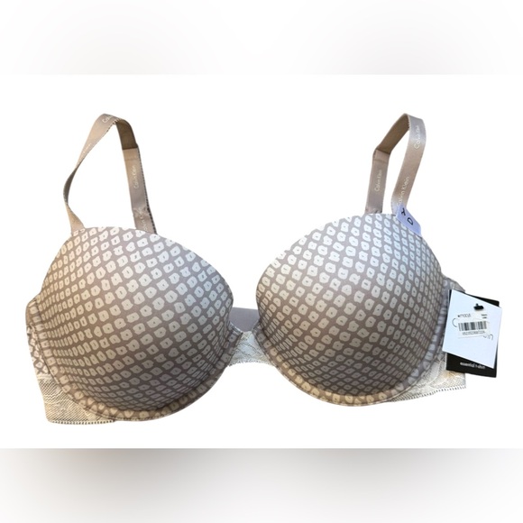 Calvin Klein Women's Bra 36D Essential Tshirt Bra NWT! Purple/Cream - Picture 1 of 4